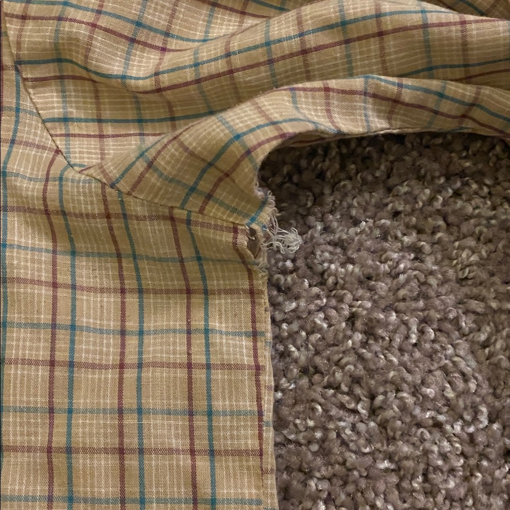 Plaid Button-up - Picture 5 of 5